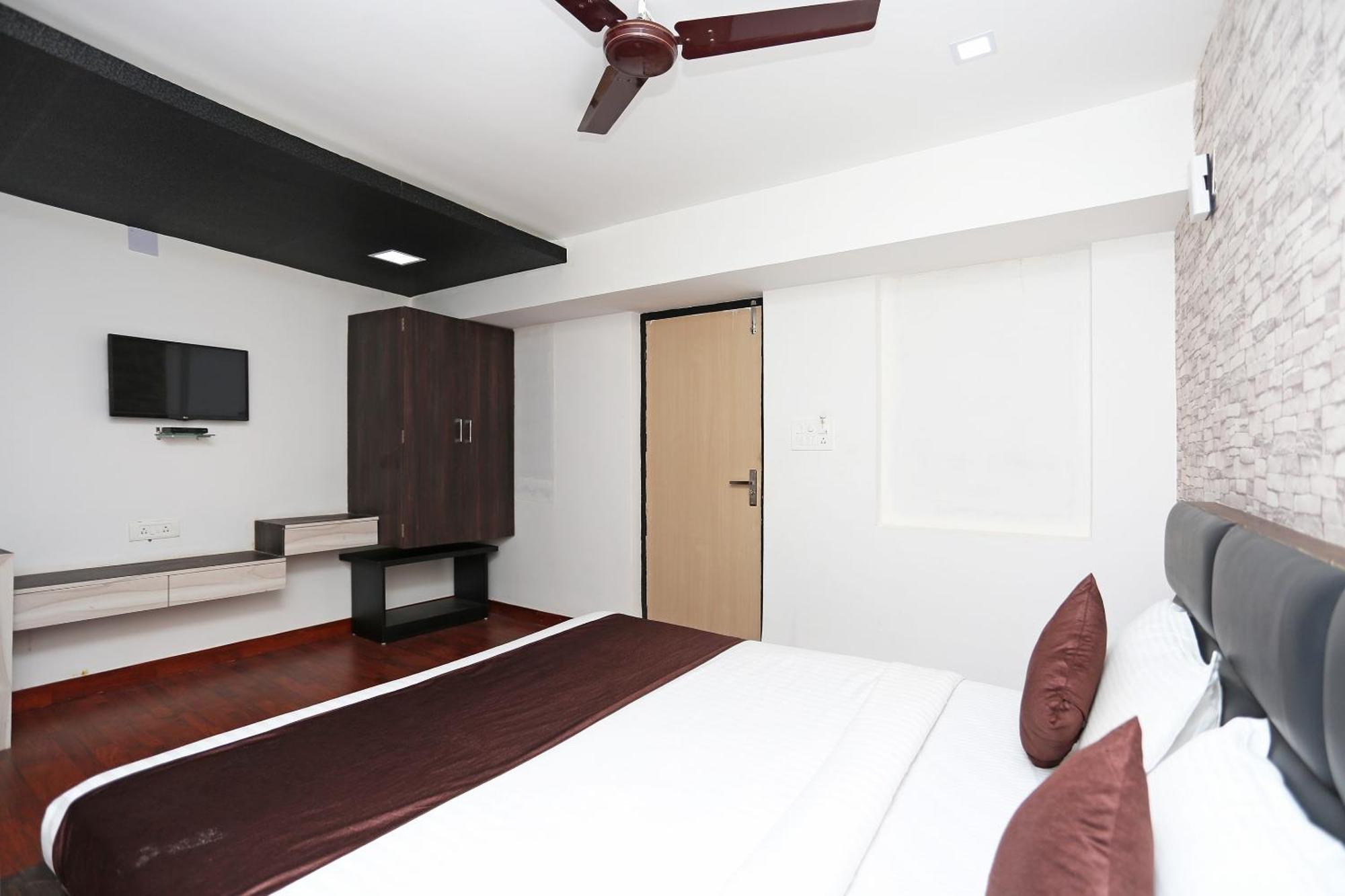 Super Capital O Sai Jagannath Hotel Khandagiri ภายนอก รูปภาพ
