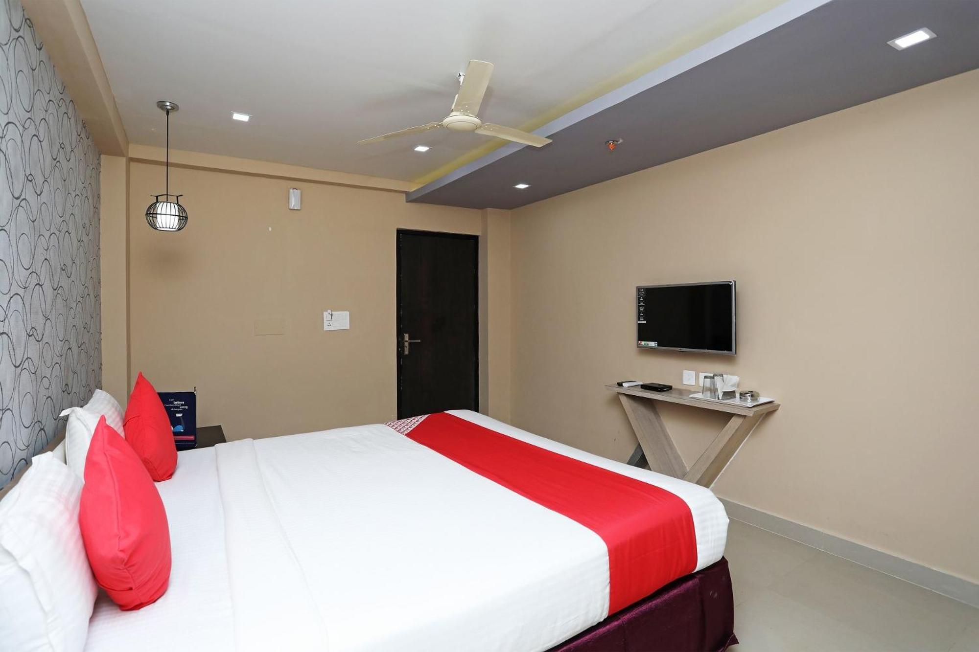 Super Capital O Sai Jagannath Hotel Khandagiri ภายนอก รูปภาพ