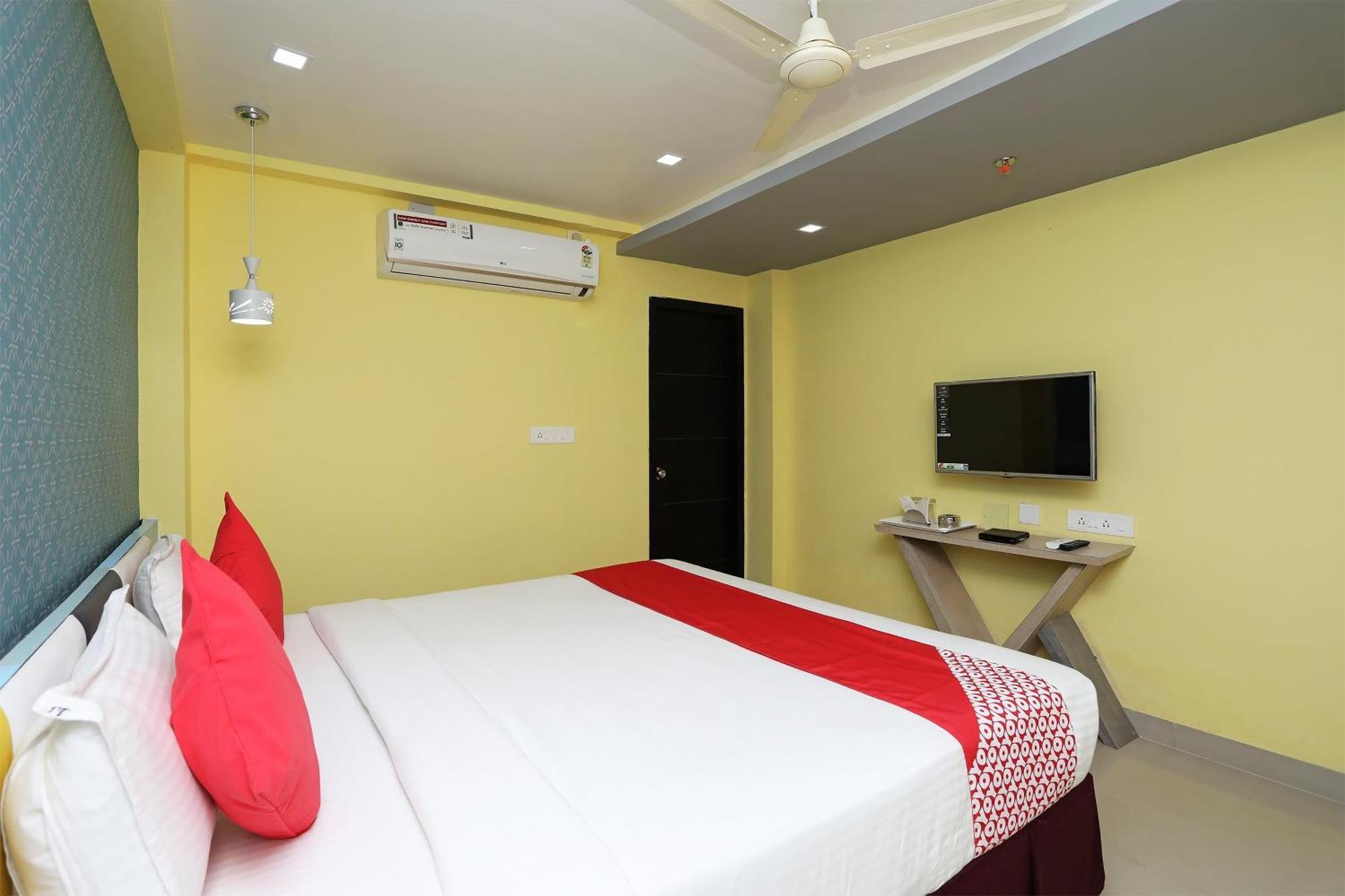 Super Capital O Sai Jagannath Hotel Khandagiri ภายนอก รูปภาพ