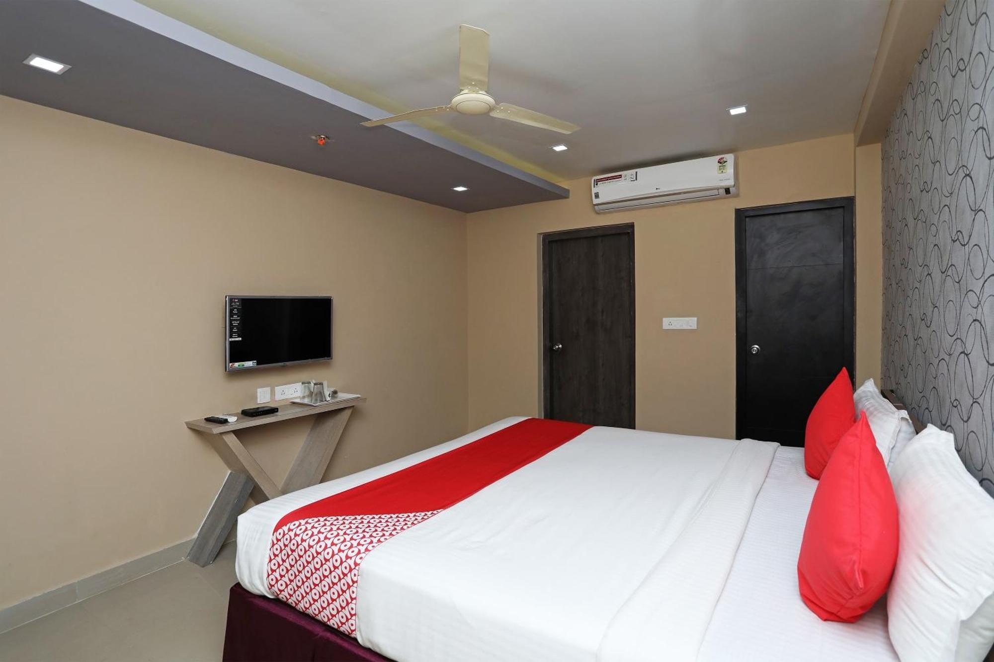 Super Capital O Sai Jagannath Hotel Khandagiri ภายนอก รูปภาพ